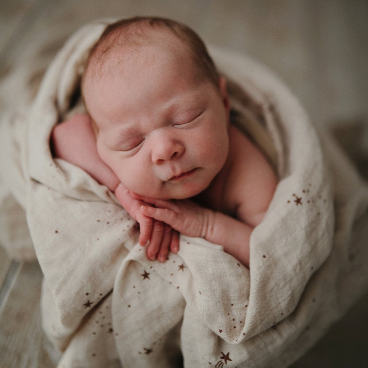 Mushie Organic Cotton Muslin Baby Swaddle - Falling Stars