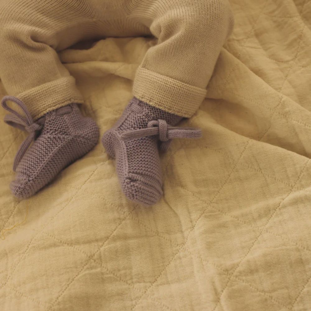 Hvid Merino Wool Booties Lilac, 0-9m