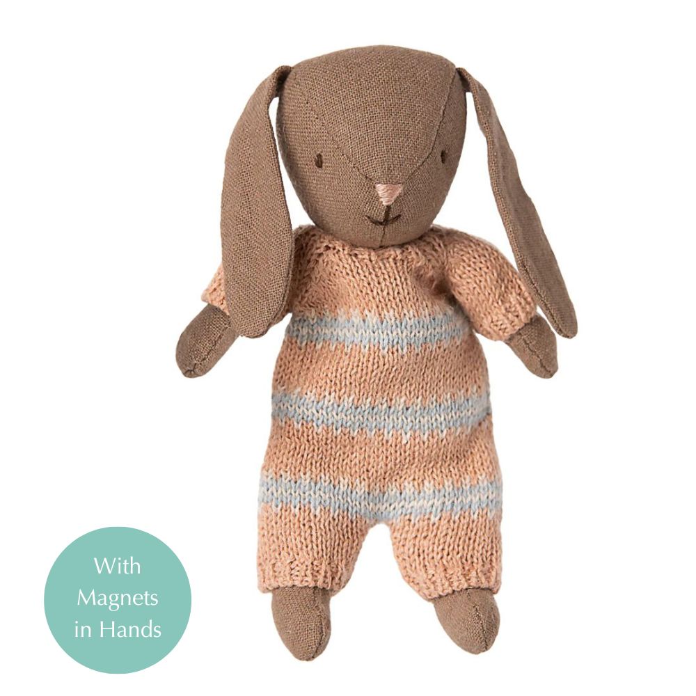 Maileg Bunny, Micro - Brown - Dusty rose knitted suit