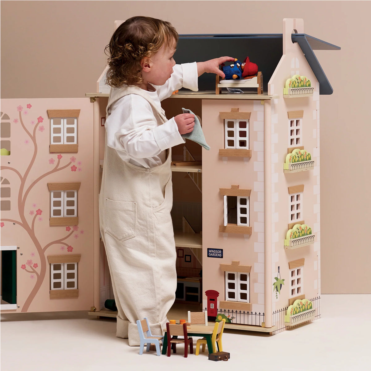Le Toy Van Paddington and Family Dolls