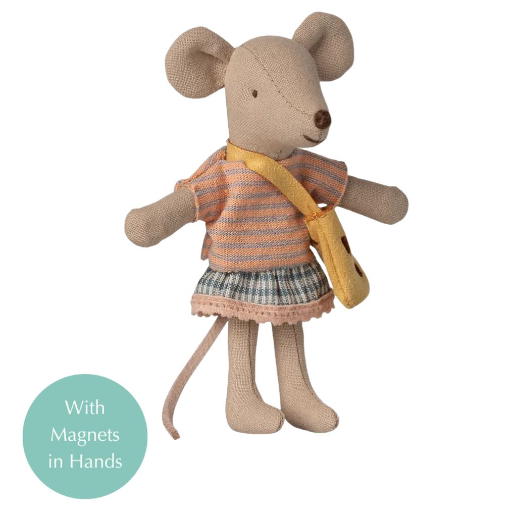 Maileg Little sister mouse with bag