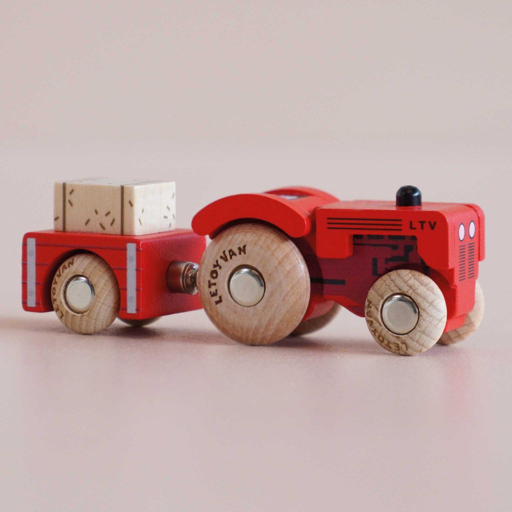 Le Toy Van Tilly Wood Tractor