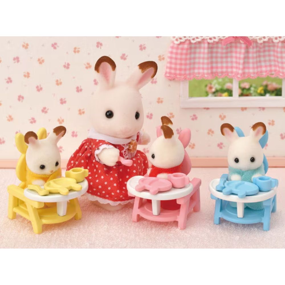 Calico Critters Triplets Care Set R