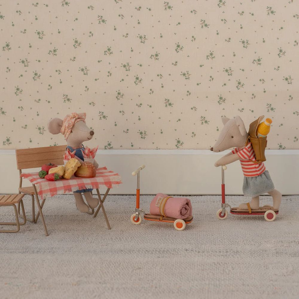 Maileg Kick board, Mouse - Orange