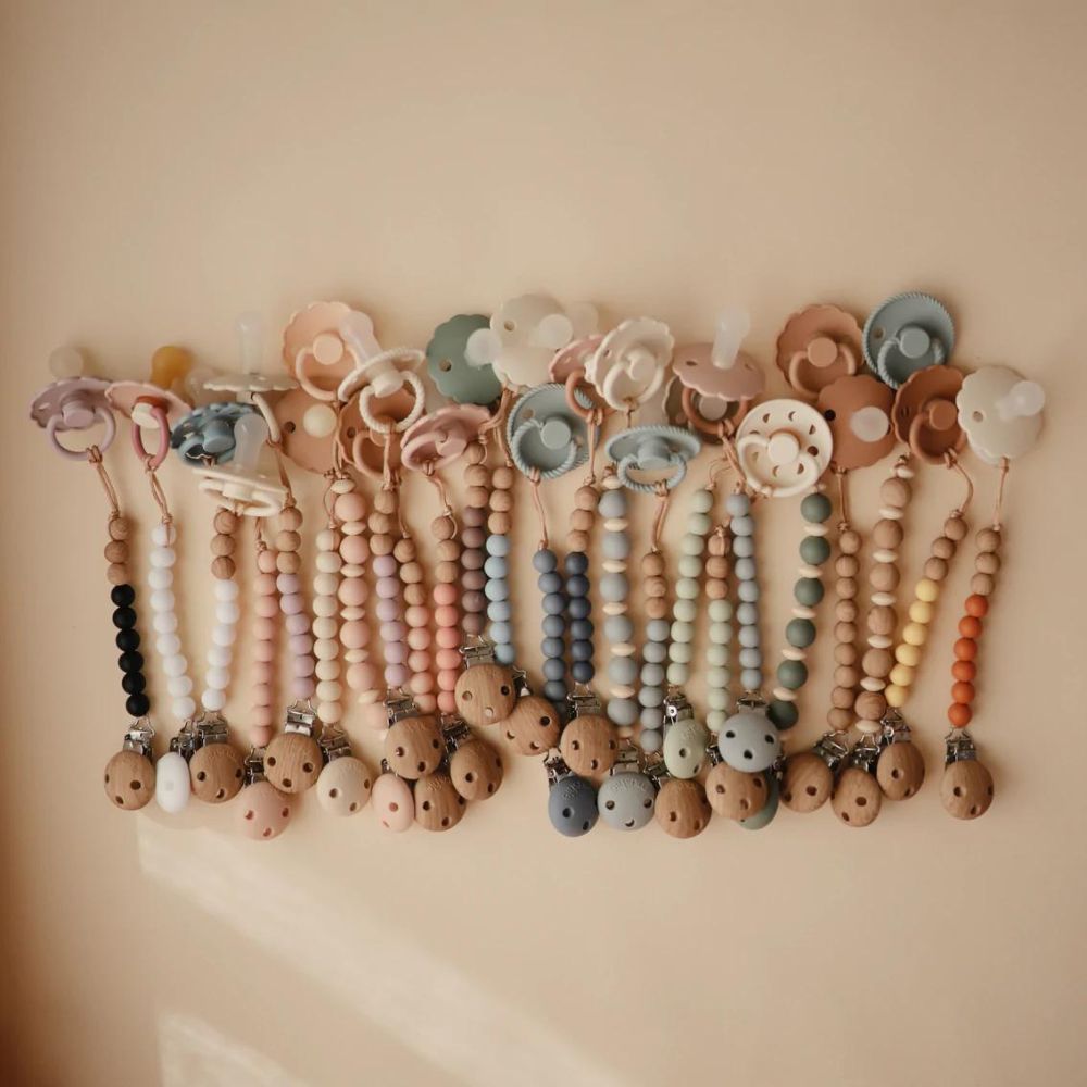 Mushie Pacifier Clip Eva - Sage