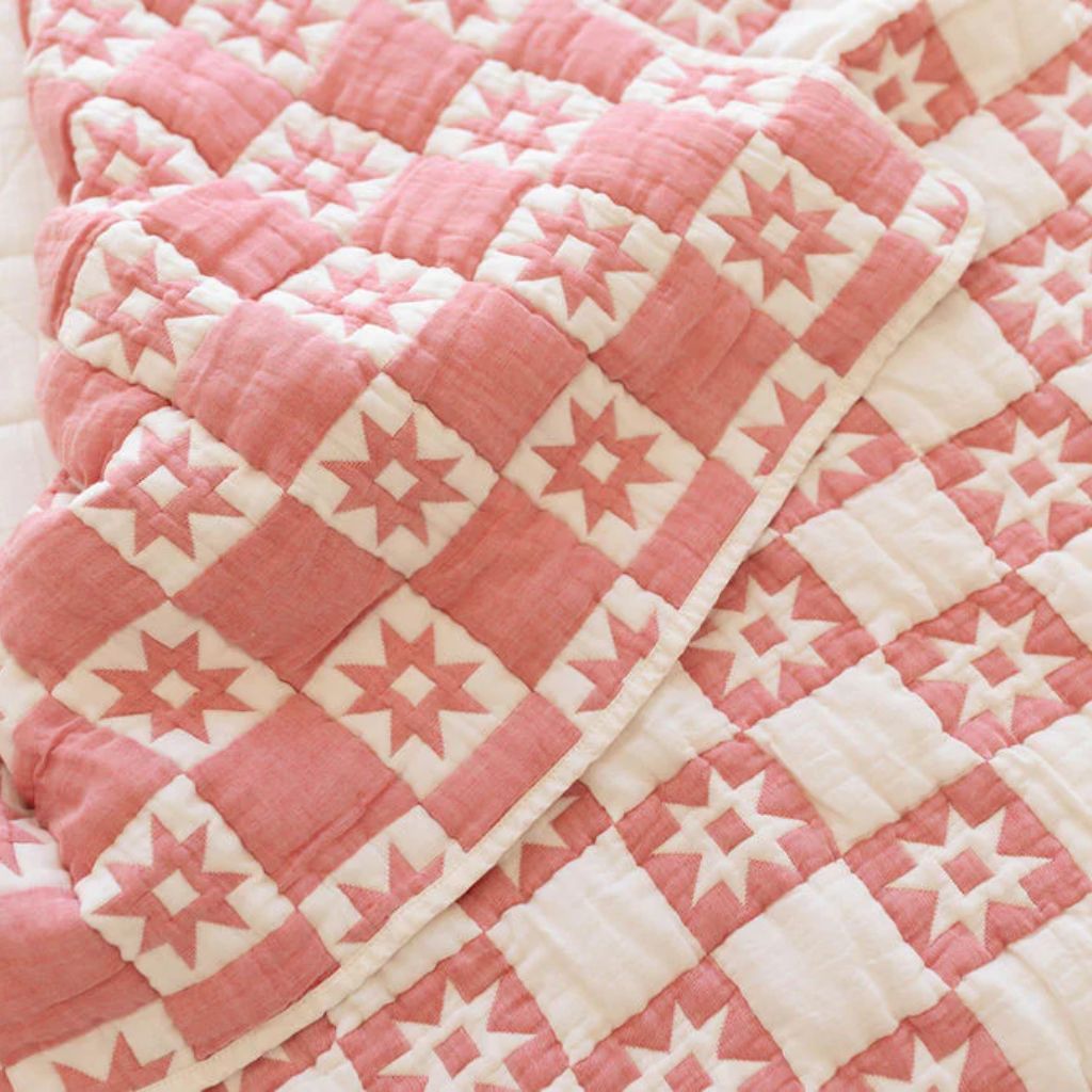 Homestead Quilt - Ruby