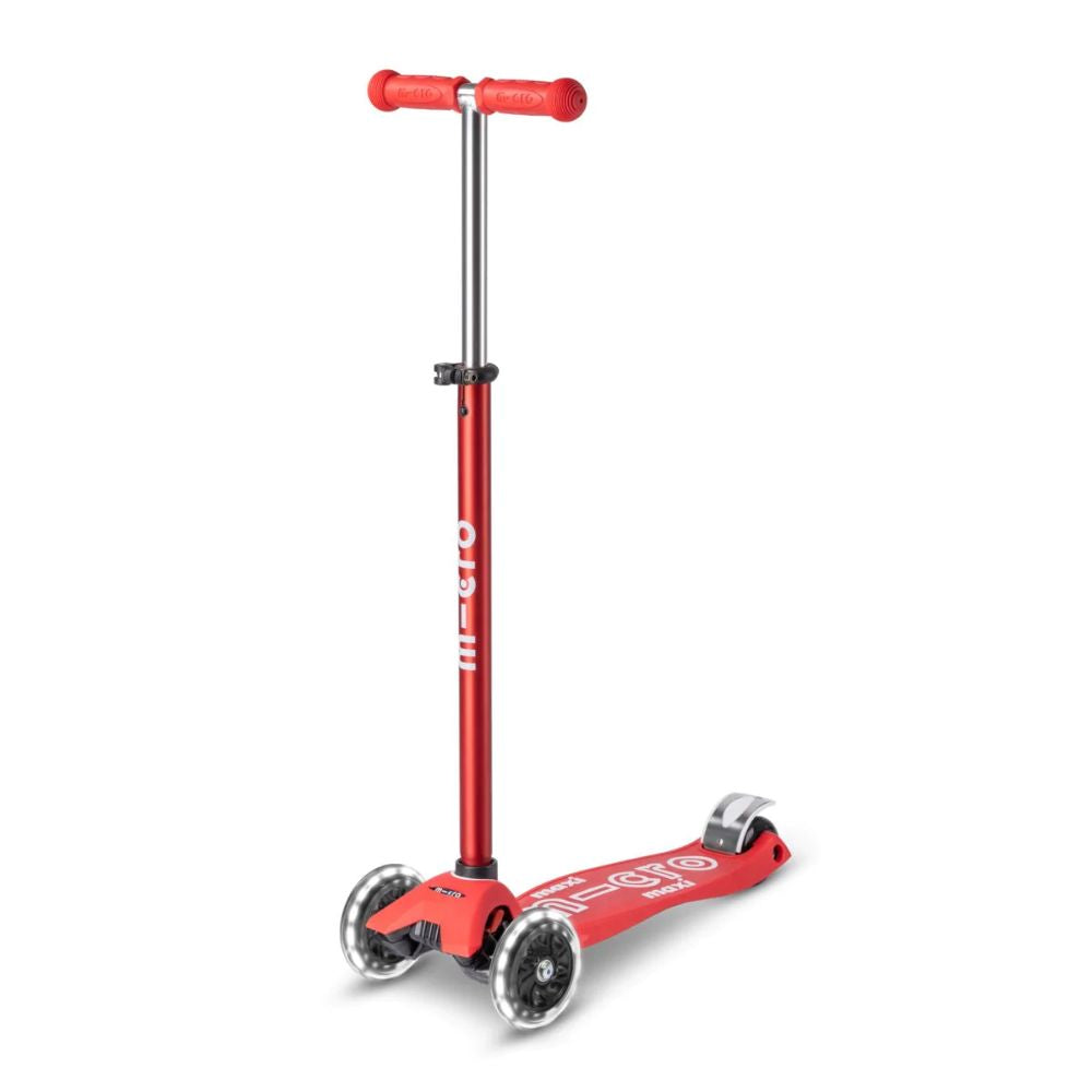 Maxi MICRO Deluxe LED Kickboard- Red