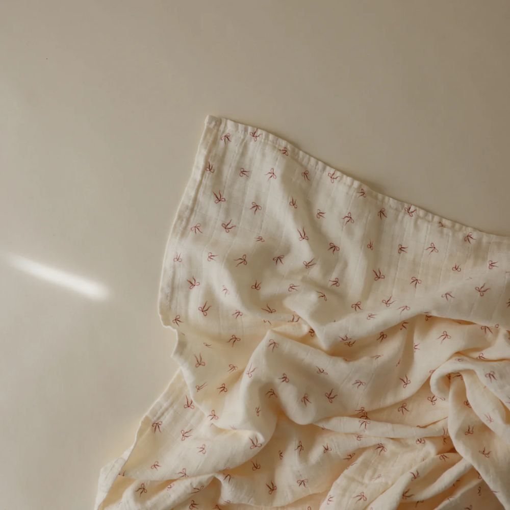 Mushie Organic Cotton Muslin Baby Swaddle - Bows