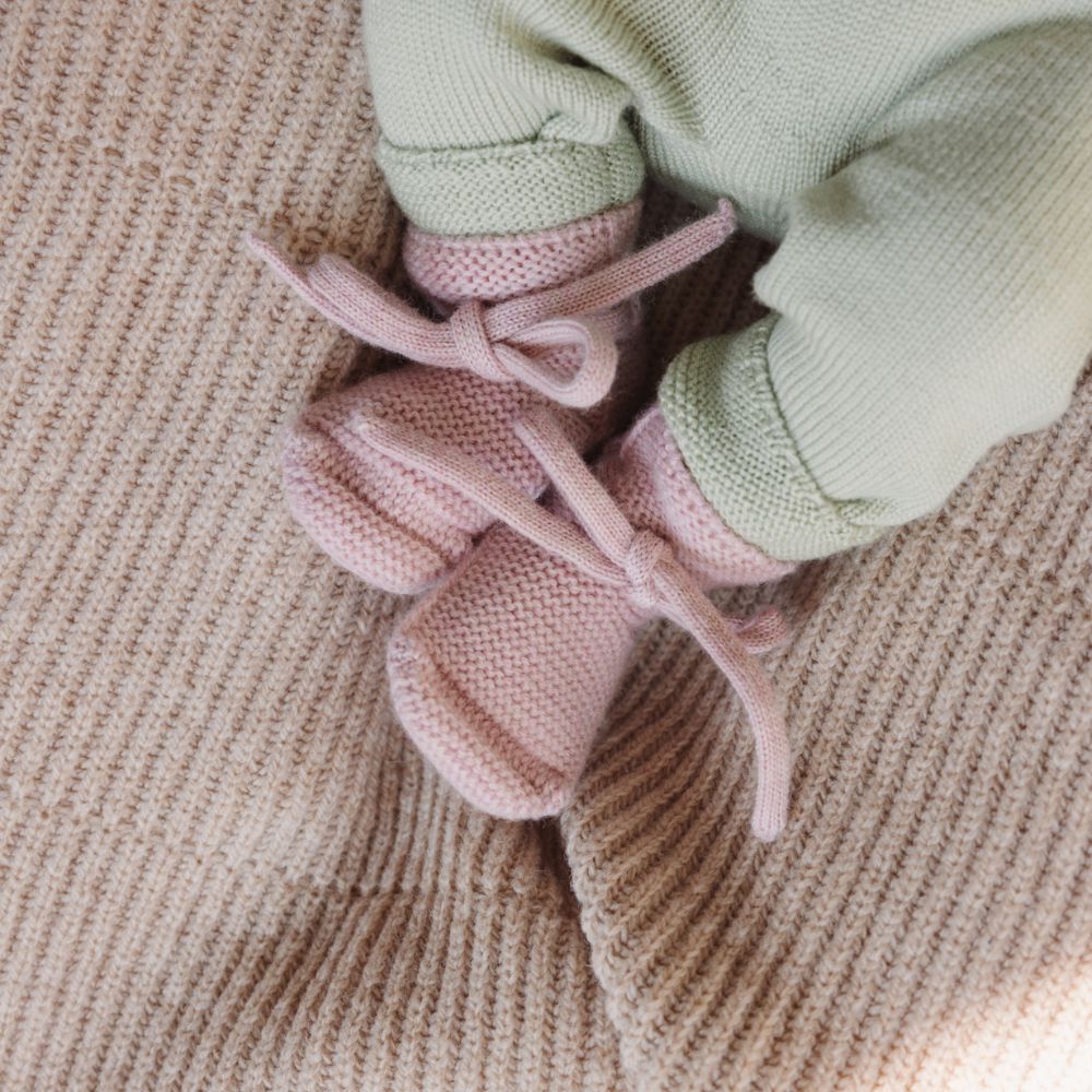 Hvid Merino Wool Booties Powder 0-9M