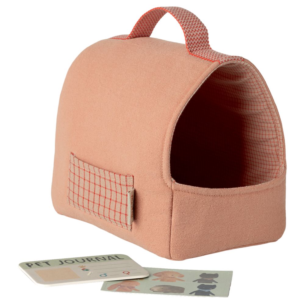 Maileg Pet Carrier- Coral