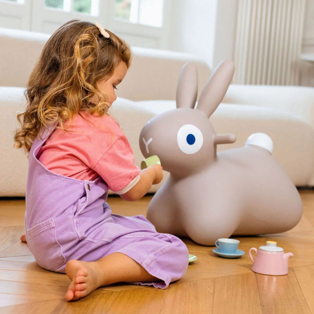 Quut Hoppi - Bouncing Bunny Warm Grey
