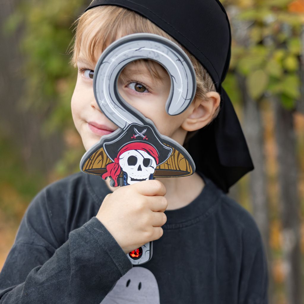 Captain Skully EVA Pirate Hook
