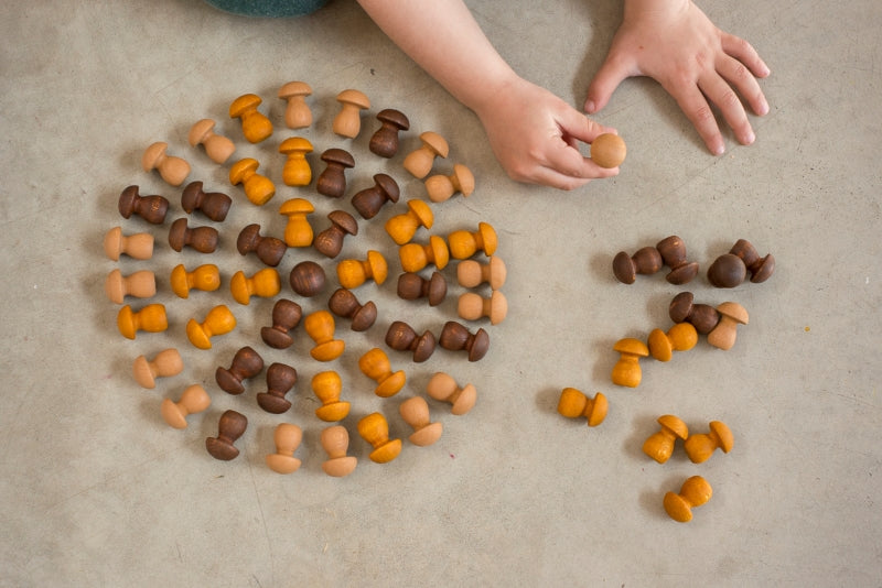 Grapat Wood Mandala Mushrooms 36 pcs (Browns)