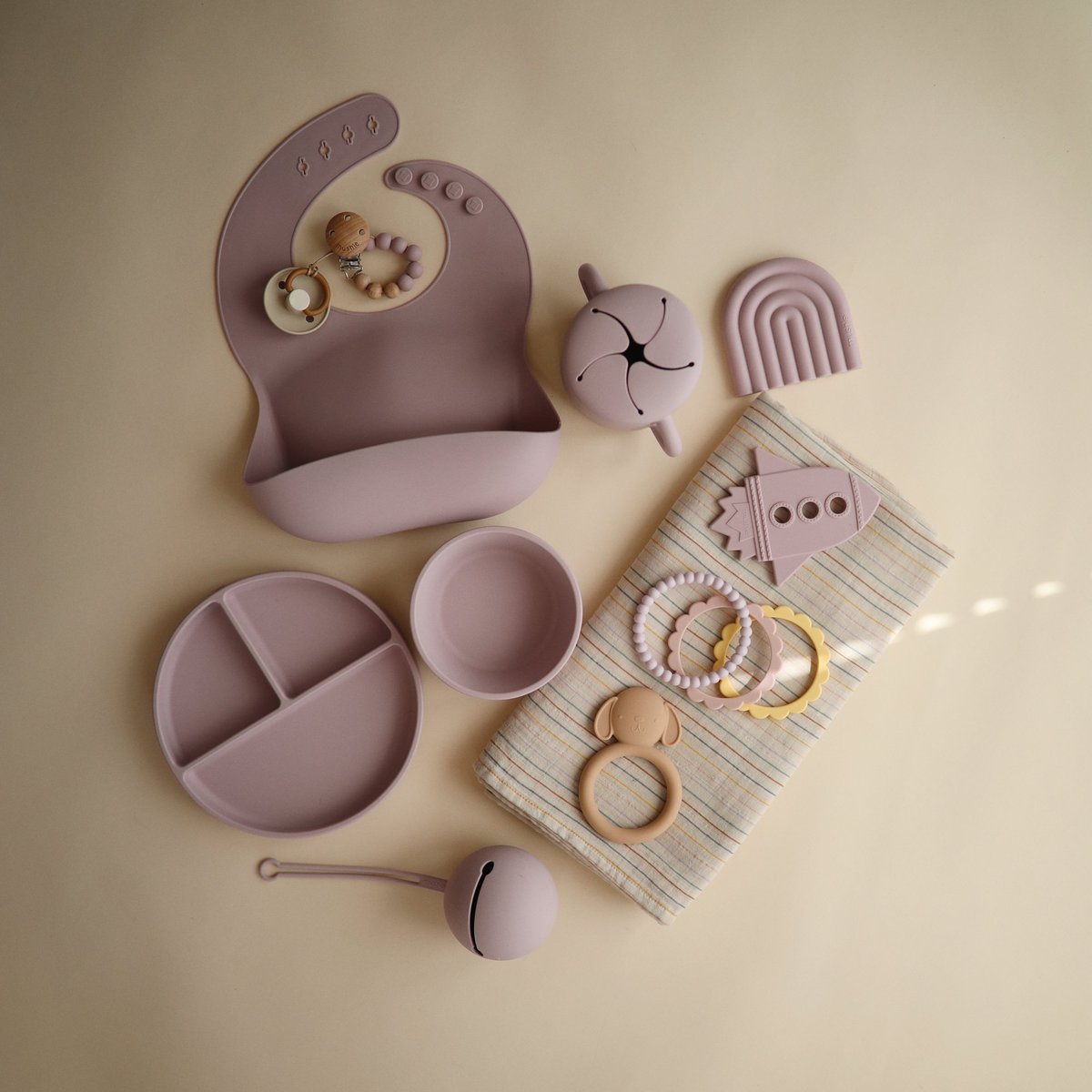 Mushie Silicone Divided Suction Plate - Soft Lilac