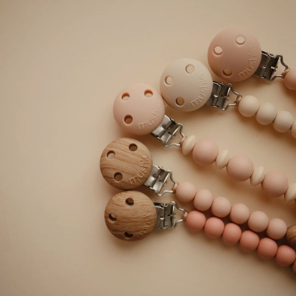 Mushie Pacifier Clip Eva - Powder