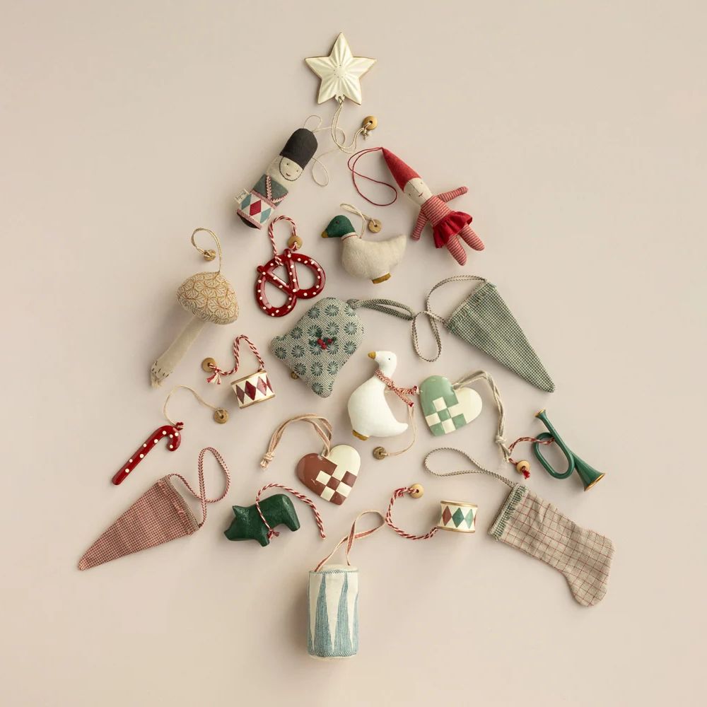 The Kol Kid Guide to Stocking Stuffers for Kids: Small Gifts, Big Smiles