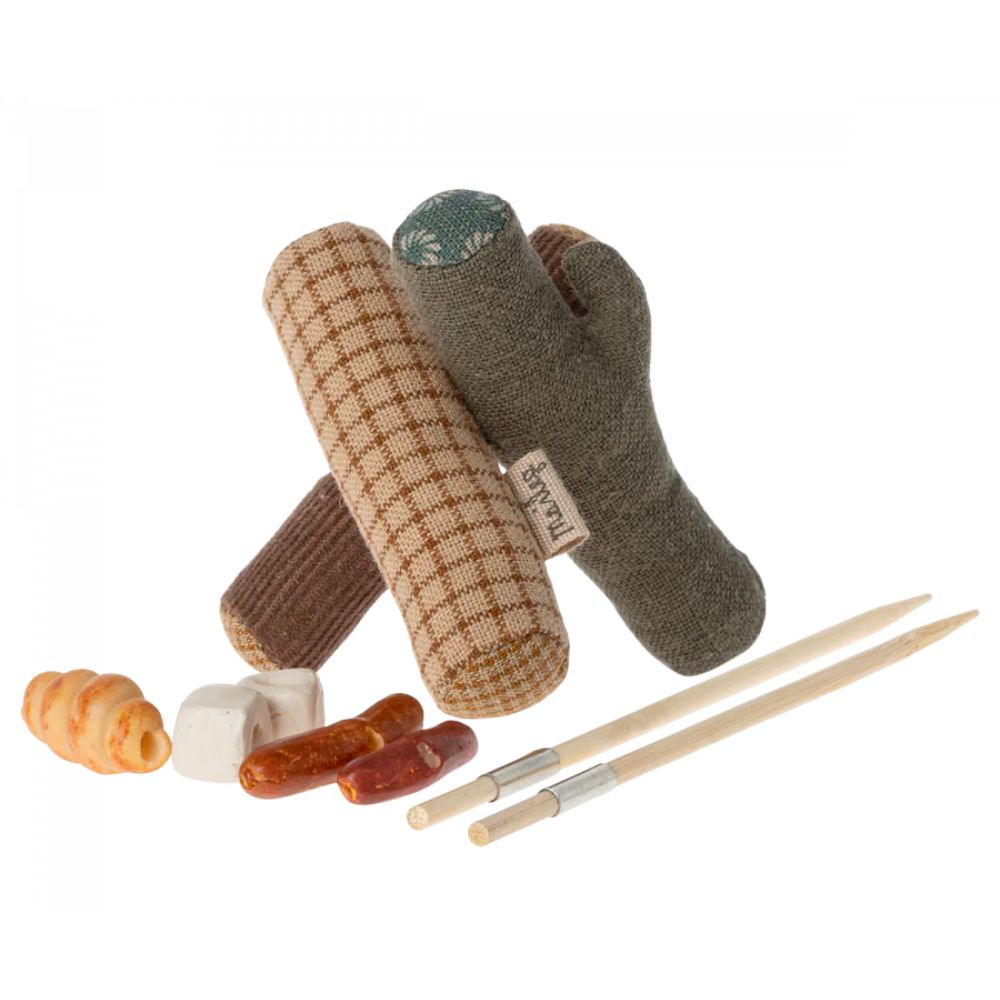 Maileg Bonfire Set, Mouse