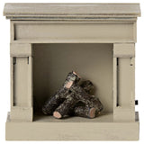 Maileg  Fireplace Mouse - Off white