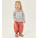 Bobo Choses Baby Tag denim pants in red organic cotton, five pocket cut, logo tag