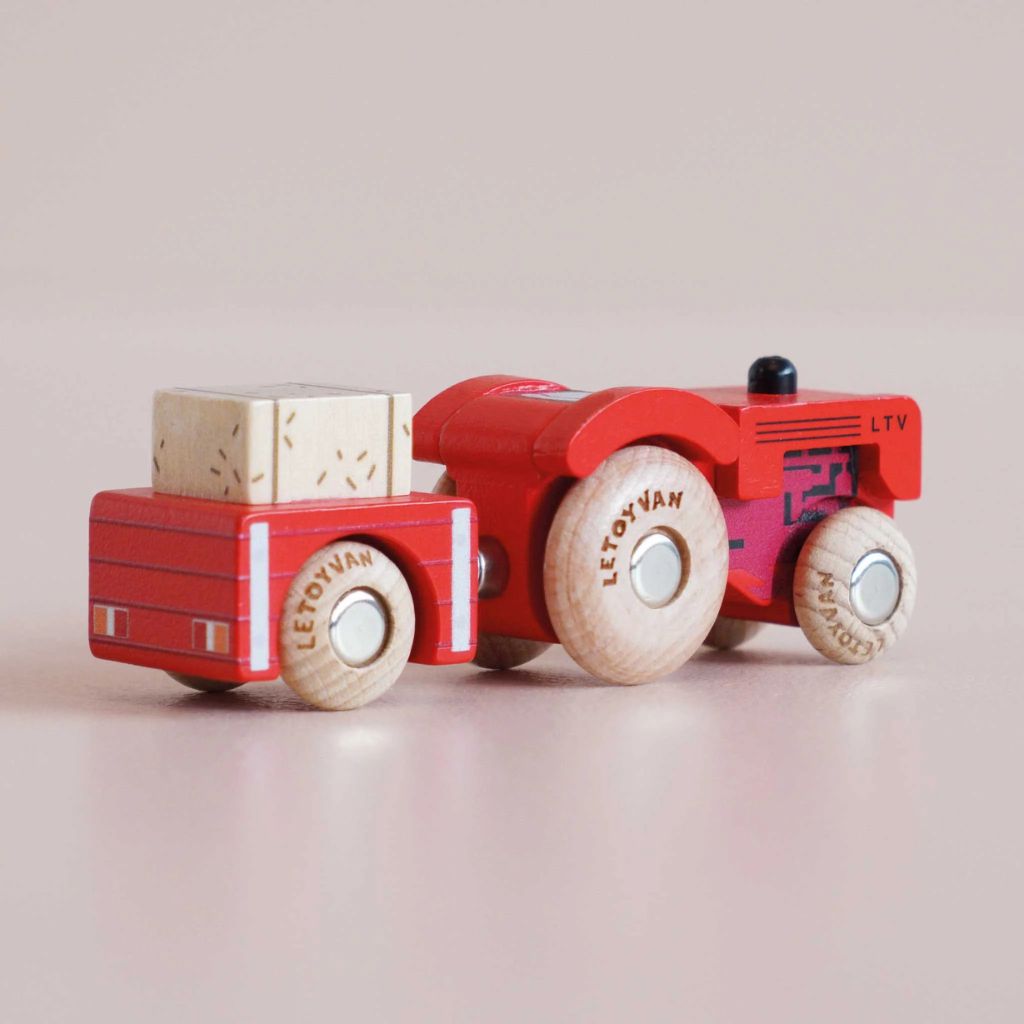 Le Toy Van Tilly Wood Tractor