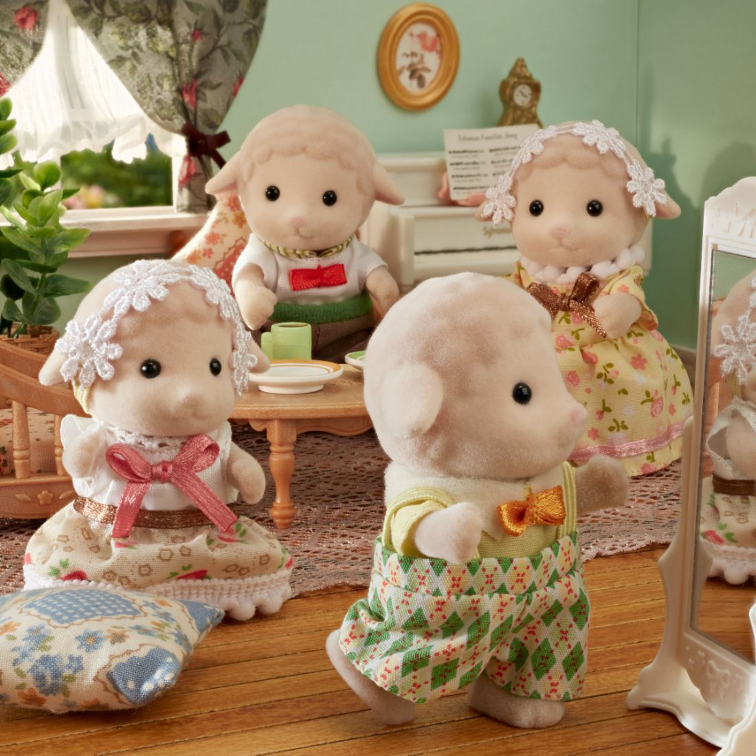 Calico Critters Sheep family