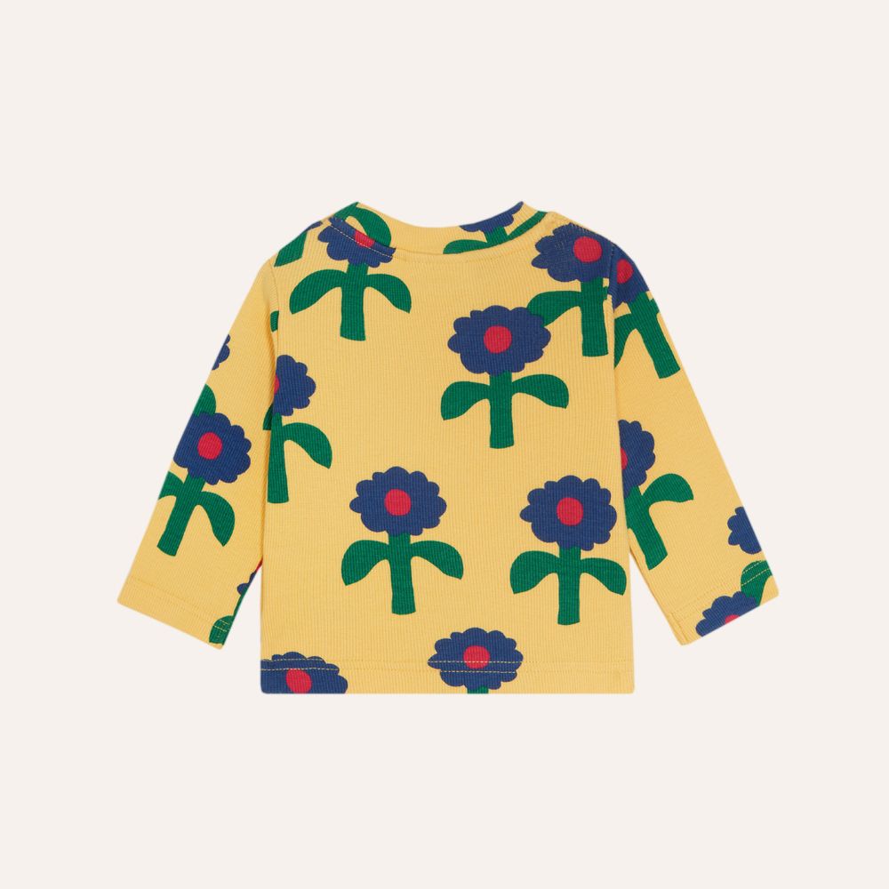 The Campamento Baby Blue Daisies Tshirt
