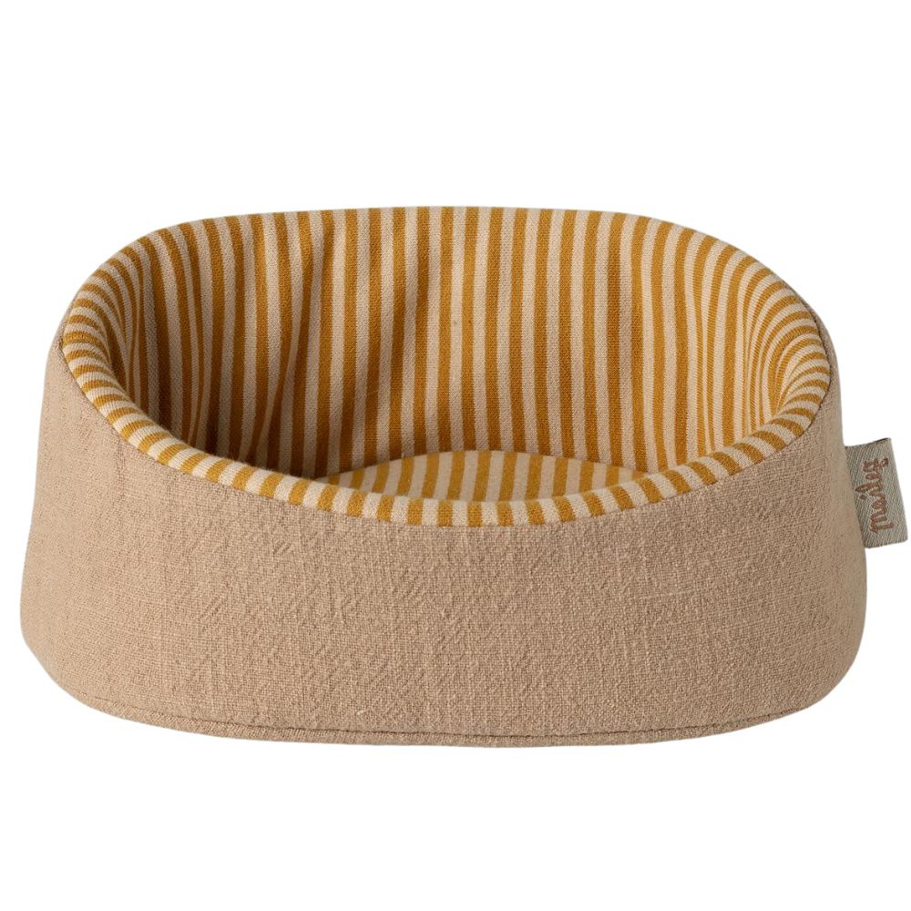 Maileg Pet Basket- Powder