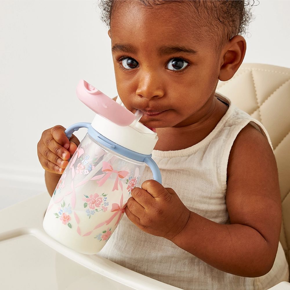 Itzy Sips™ - Straw Cup With Snap-Close Lid- Ribbons and Roses