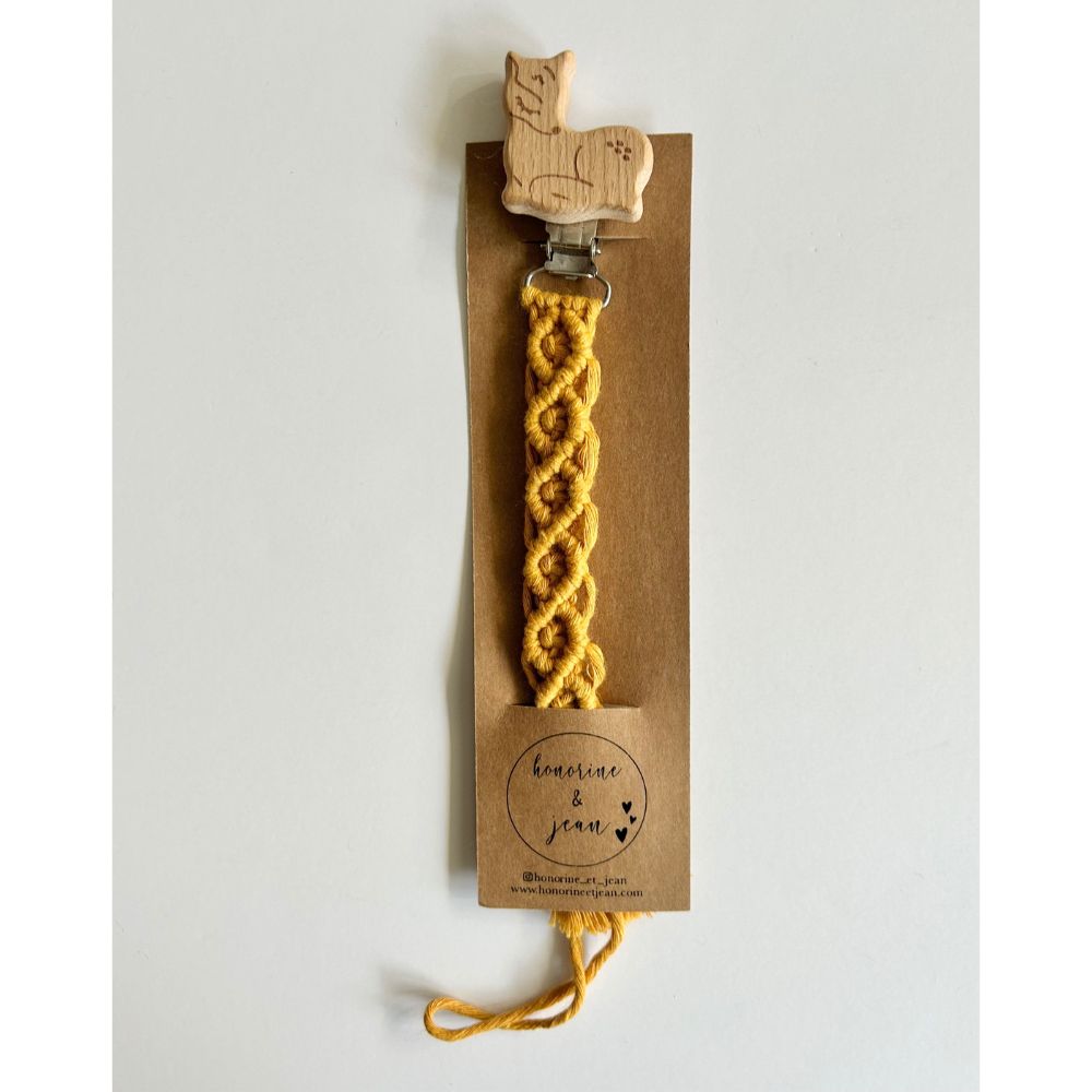 Wooden Pacifier Clip Doe Mustard